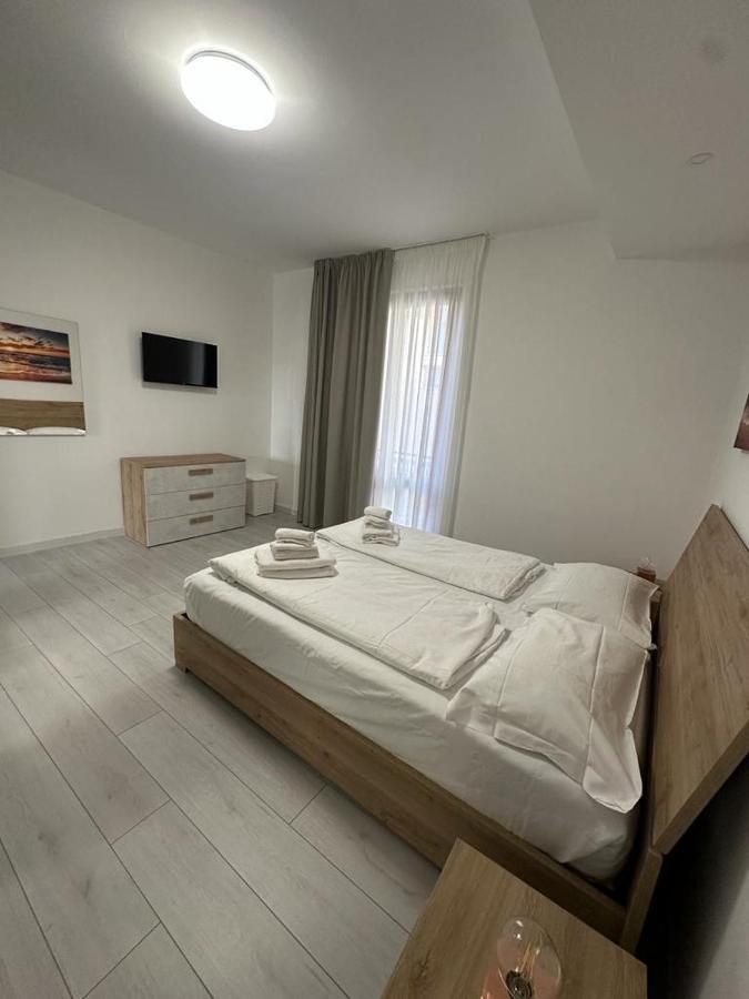 Cavour Apartment Center Bardolino Exterior foto